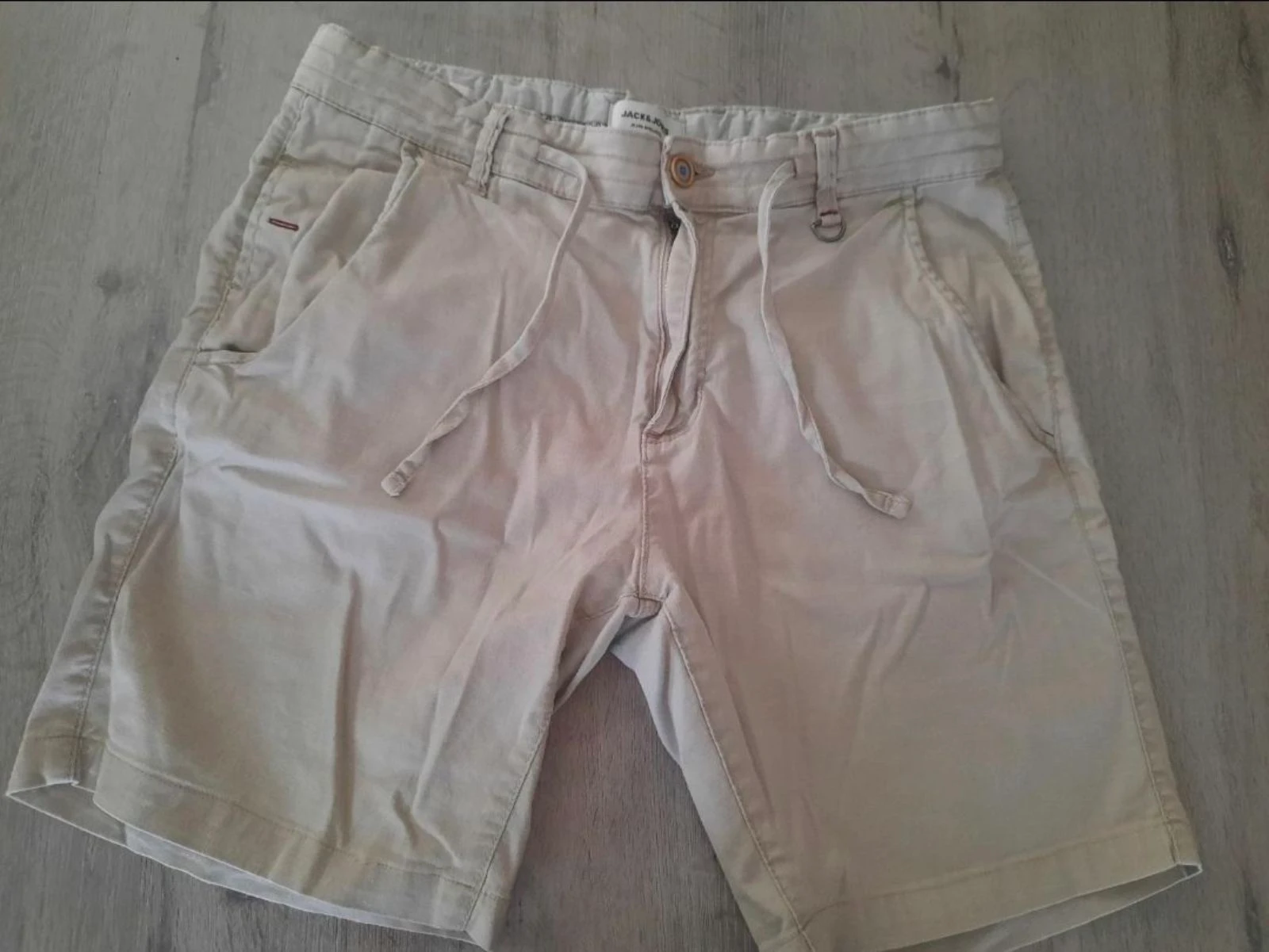 Short jack&jones maat L